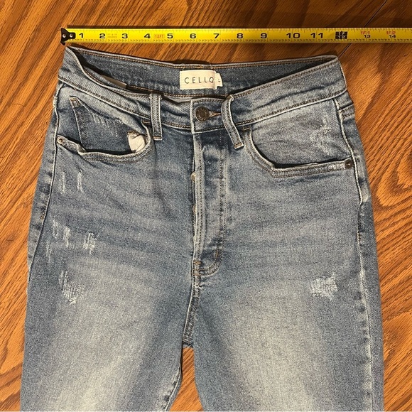 Cello Women’s High Rise Straight Leg Jeans Size 5 - Picture 3 of 10